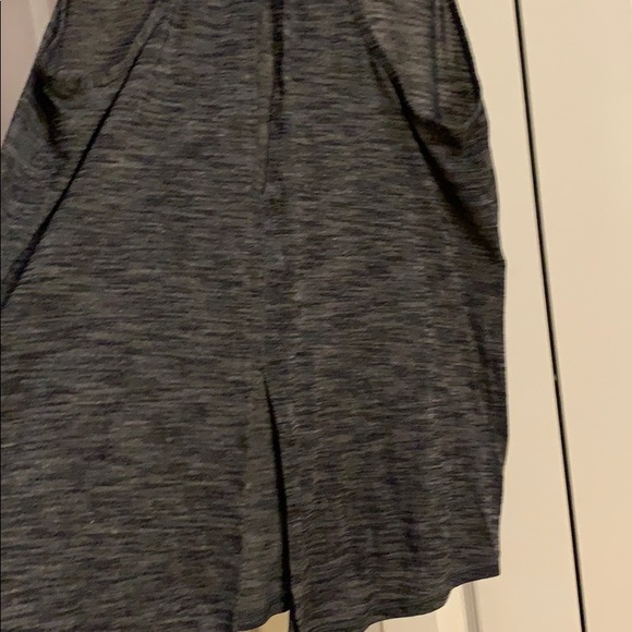 Lululemon tank - Picture 4 of 4